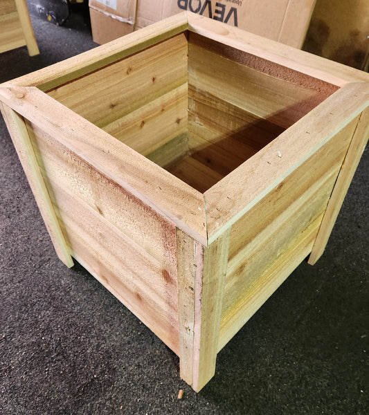 Cedar Raised Garden Planter Box 19"x19"